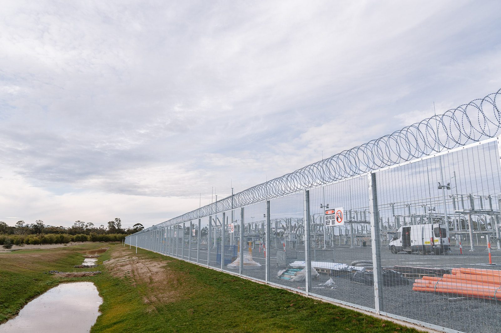 LS Fencing: substation security fence with razor wire