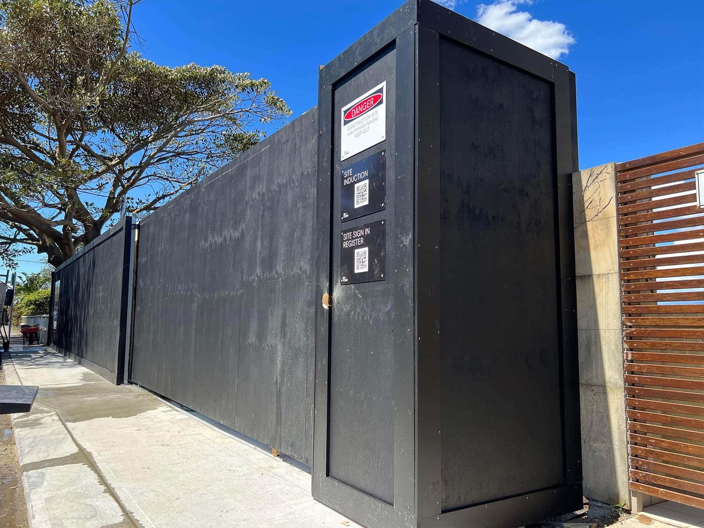 Timber Hoarding by LS Fencing Services